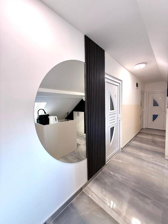 Hotel Kuriozum Vendeghaz Szeged Esterno foto