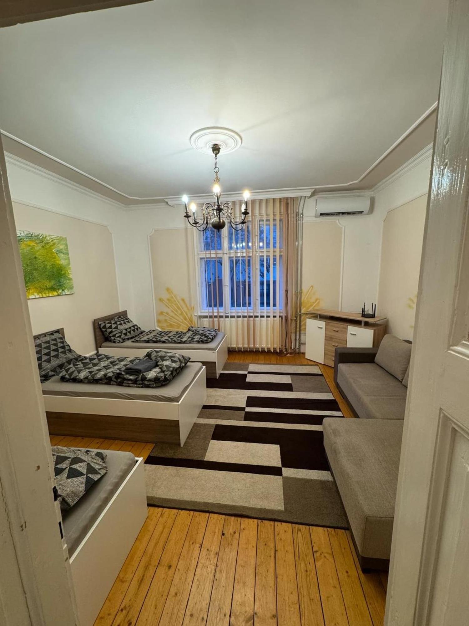Hotel Kuriozum Vendeghaz Szeged Esterno foto