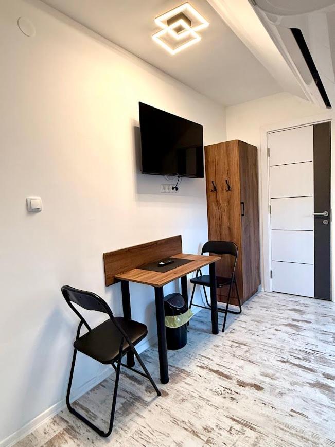 Hotel Kuriozum Vendeghaz Szeged Esterno foto