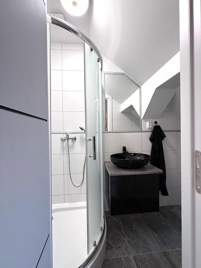 Hotel Kuriozum Vendeghaz Szeged Esterno foto