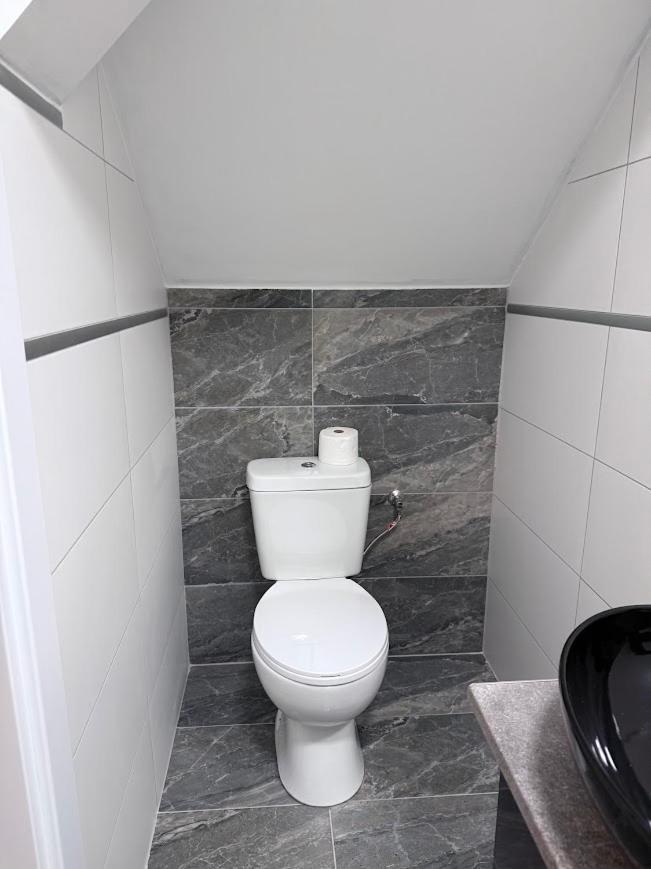 Hotel Kuriozum Vendeghaz Szeged Esterno foto