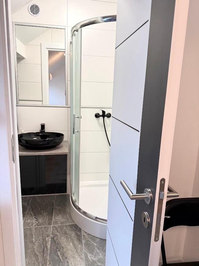 Hotel Kuriozum Vendeghaz Szeged Esterno foto